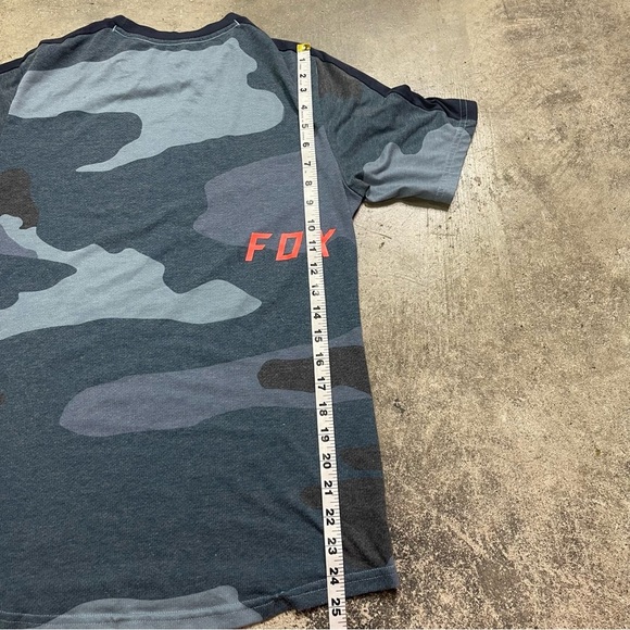 Fox Men's Camouflage T-Shirt - Gray and Black - Picture 8 of 8